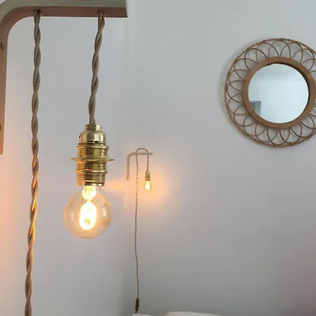 L'etoile De *